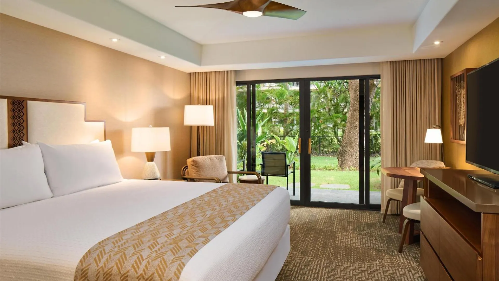 Outrigger Kaʻanapali Beach Resort Kaanapali 3*,