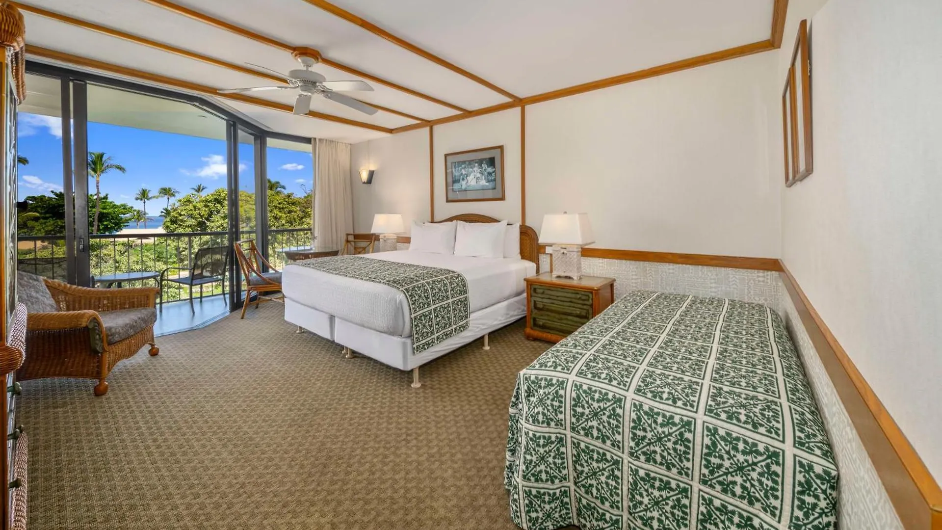 Outrigger Kaʻanapali Beach Resort Kaanapali