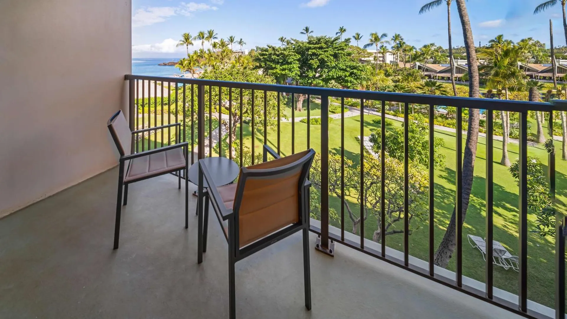 Outrigger Kaʻanapali Beach Resort Kaanapali 3*,